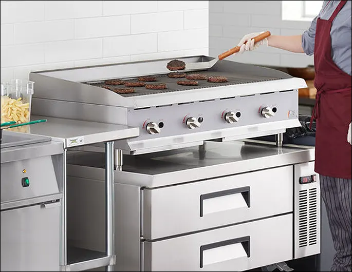 picture of refrigerated chef base below a griddle