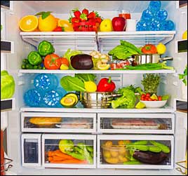 picture of chilled and perishable foods inside commercial restaurant refrigerator